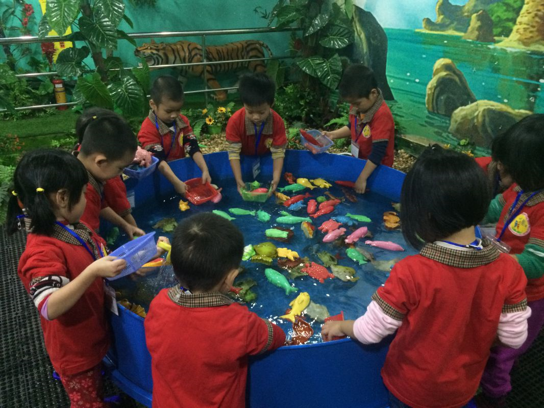 Tham quan Erahouse cở sở 3 và Siêu thị BigC (12).jpg